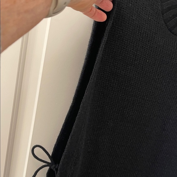 Black Fringe Side Tie Sweater Vest - Picture 5 of 10